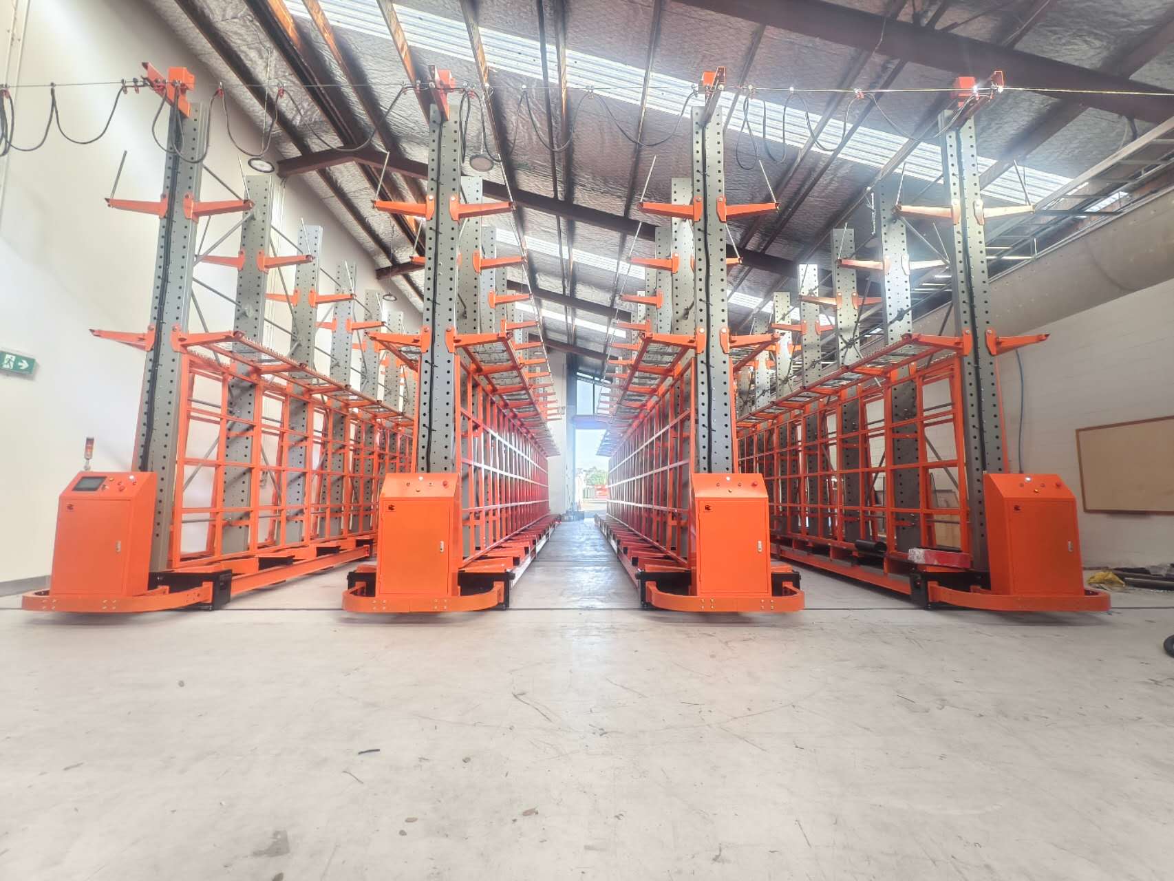 New Zealand Glass Manufacturing Industry Storage Innovation: Mobile Cantilever Racking Achieves Extreme Space Utilization